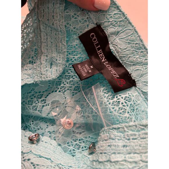 Colleen Lopez Baby Blue Lace Bell Sleeve Dress Size Medium nwt - Picture 8 of 8